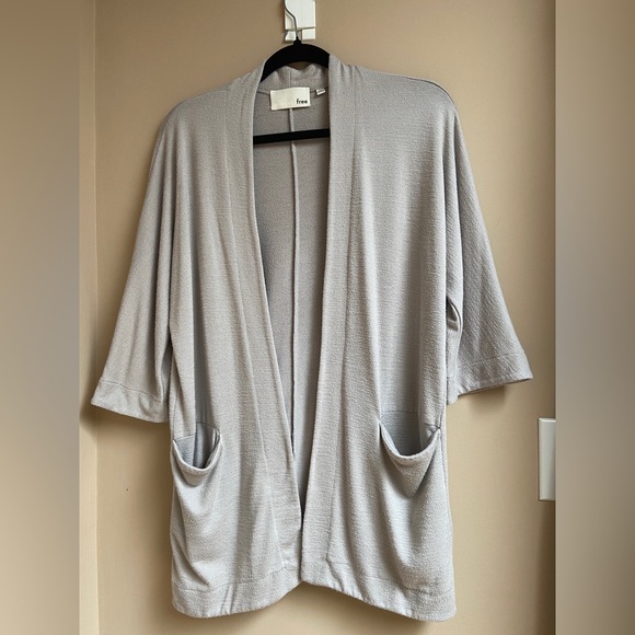 Aritzia Wilfred Free Zlata Sweater EUC - Picture 3 of 11